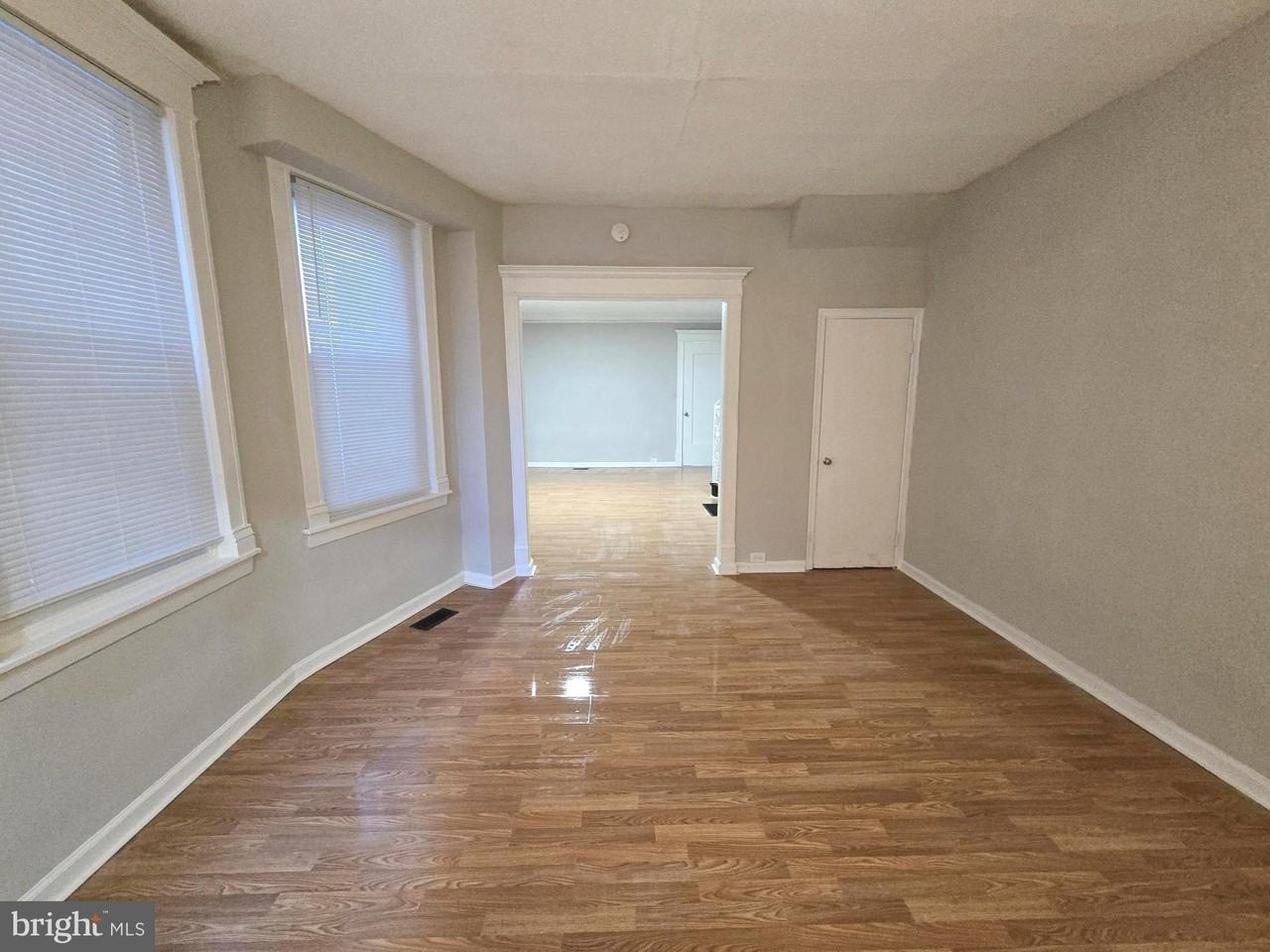 5825 Ashland Ave - Photo 3 of 24