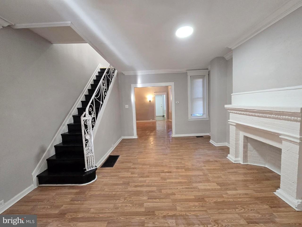 5825 Ashland Ave - Photo 6 of 24