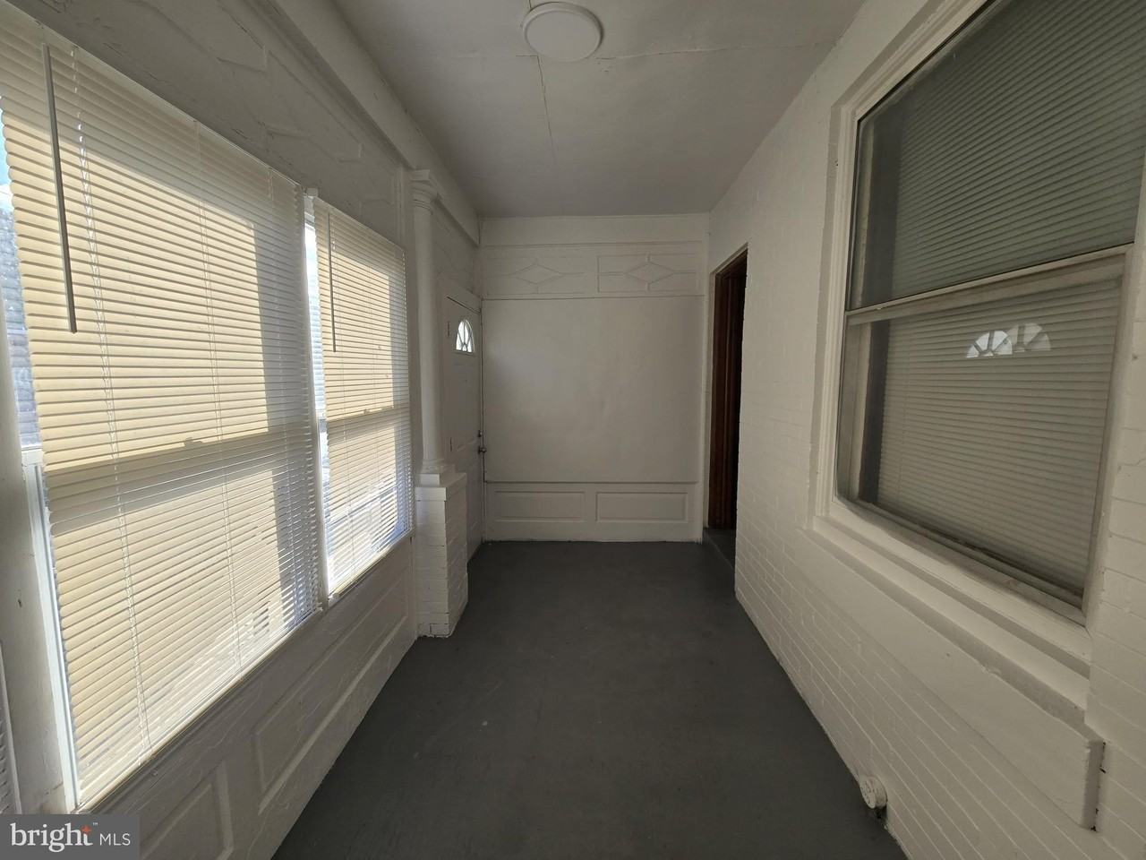 4254 N 7th St - Photo 4 of 26