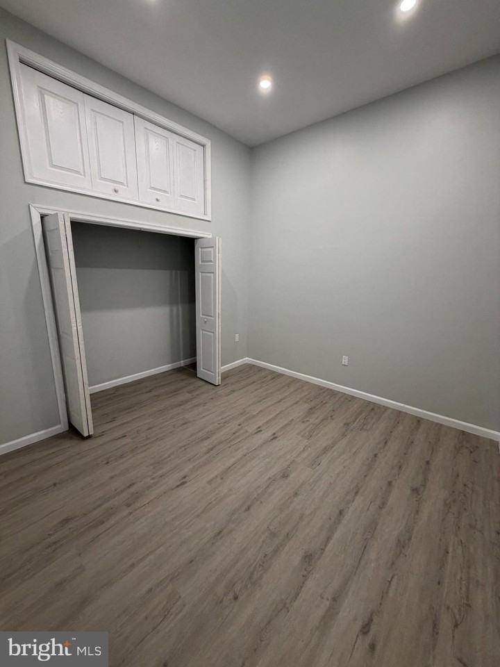 6035 Germantown Ave Unit 1r #1R - Photo 5 of 11