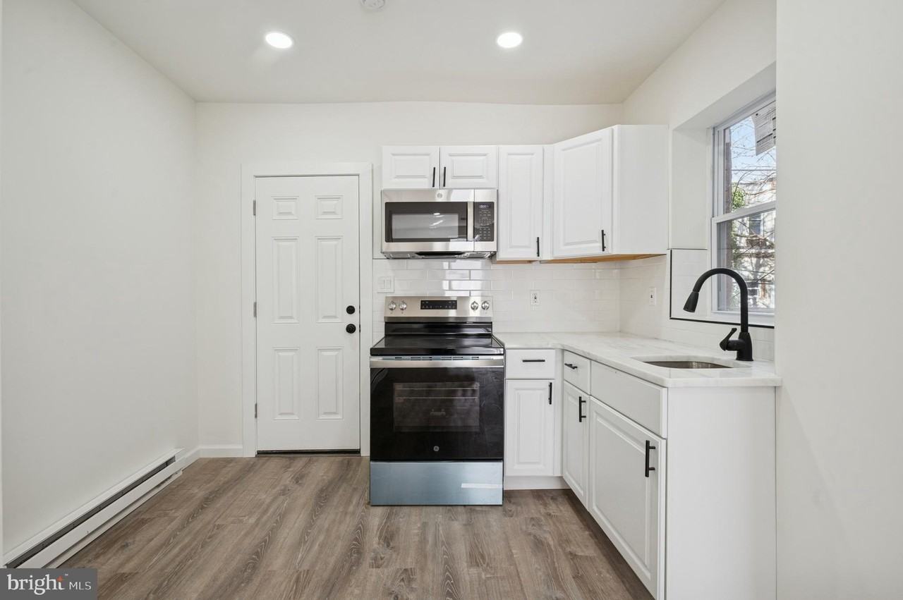 5929 Spring St - Photo 6 of 15