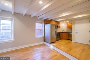 1431 Spruce St Apt 3r #3R - Photo 1 of 1