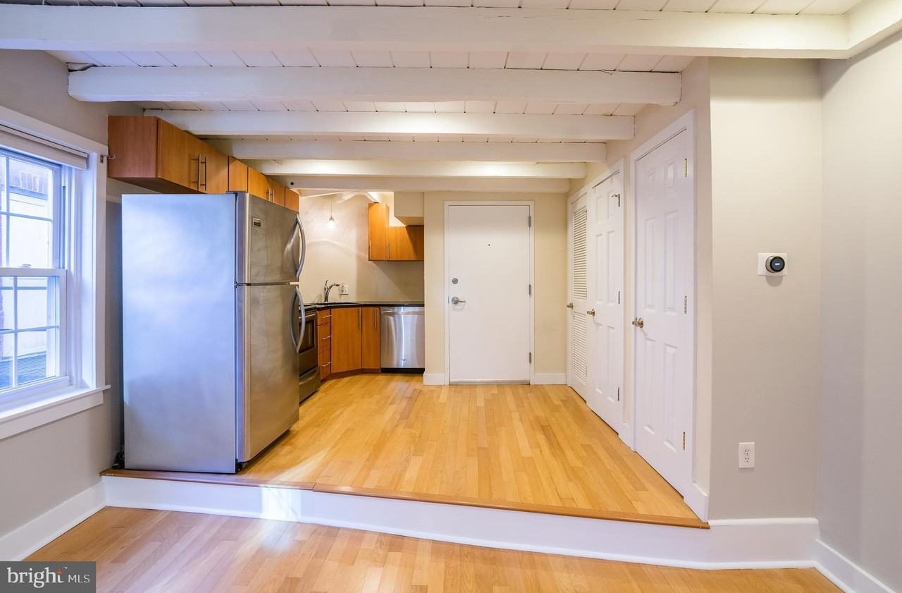 1431 Spruce St Apt 3r #3R - Photo 3 of 14