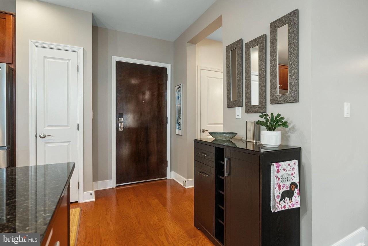 1418 N Rhodes St Unit B423 #B423 - Photo 5 of 36