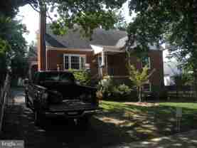 1320B Rowe St - Photo 1 of 1