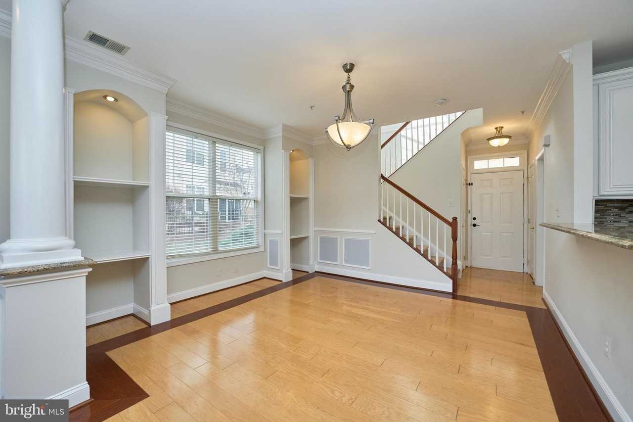 43865 Hickory Corner Ter Unit 114 #114 - Photo 5 of 31