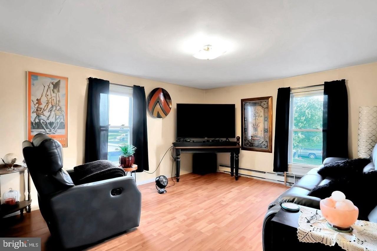 316 W 9th St Unit 2 #2 - Photo 6 of 12