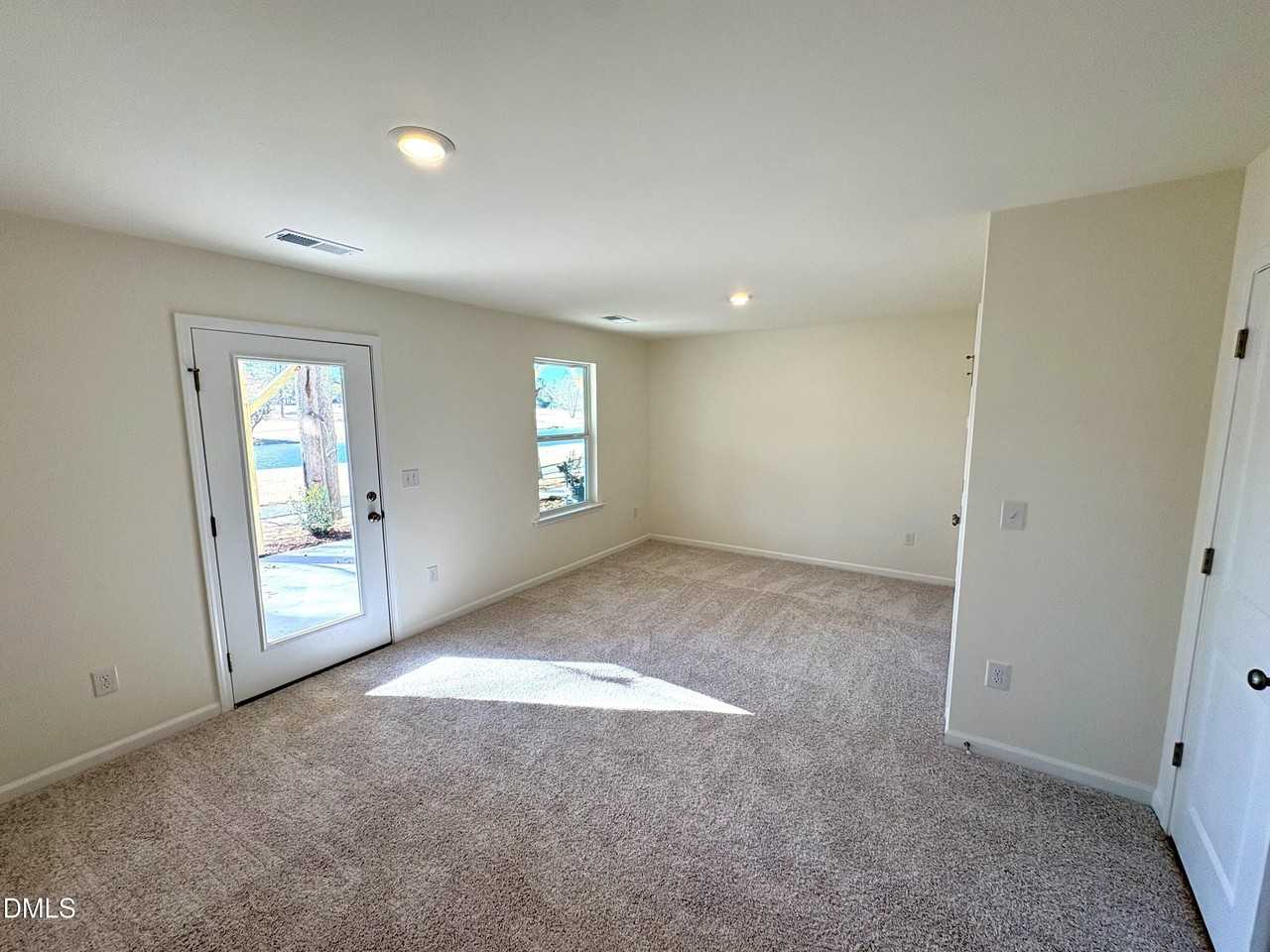 721 Parc Townes Dr - Photo 3 of 25