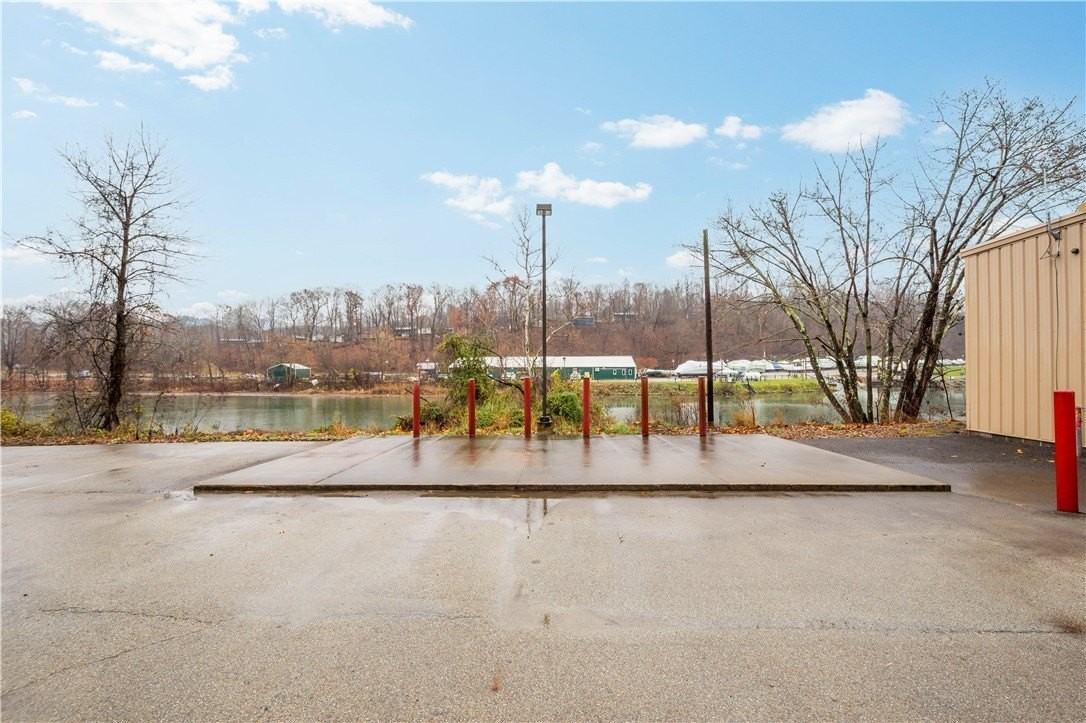 26 Front St - Photo 5 of 25