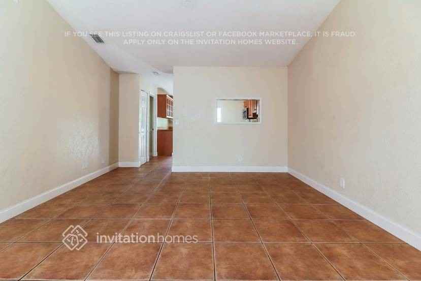 5447 Twin Oakes Rd - Photo 2 of 22