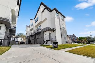 2511 N Macgregor Way - Photo 1 of 1