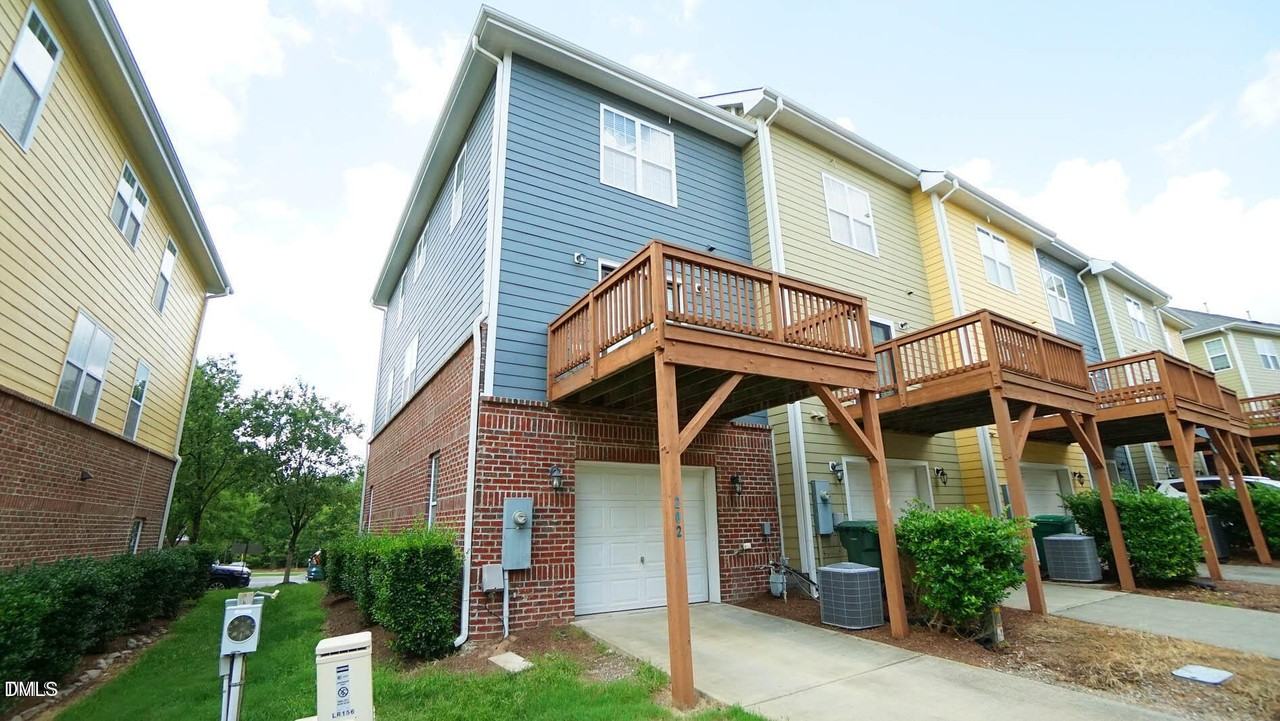 202 Dove Cottage Ln - Photo 3 of 4