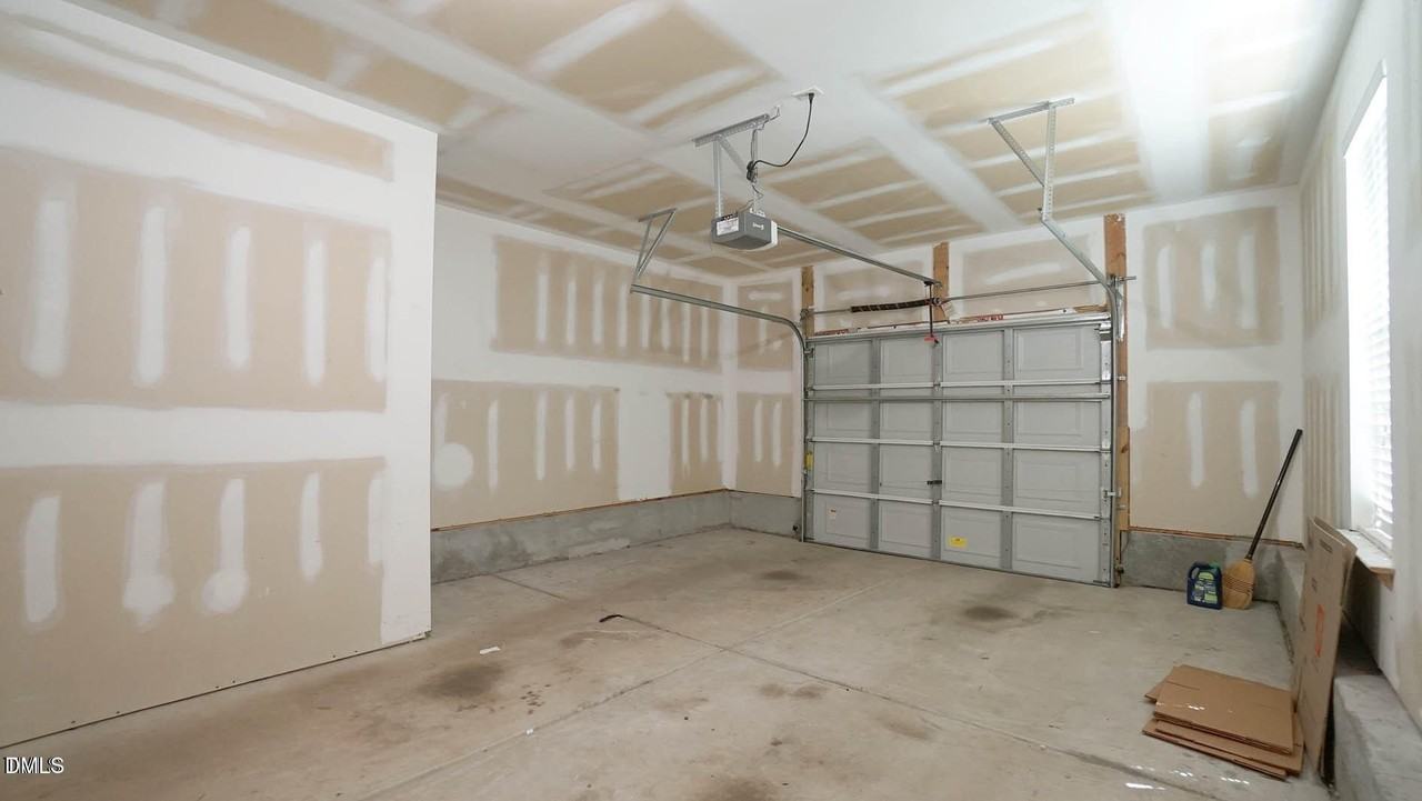 202 Dove Cottage Ln - Photo 4 of 4