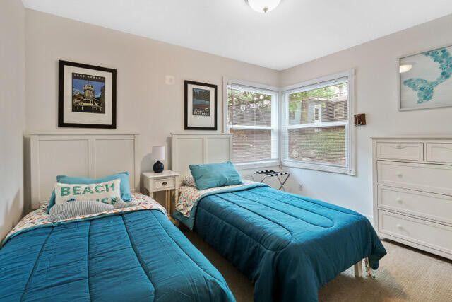 3 Geneva Ln - Photo 7 of 15