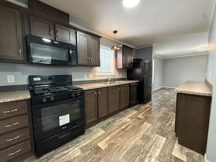 11853 Cascade Cir #114 - Photo 6 of 28