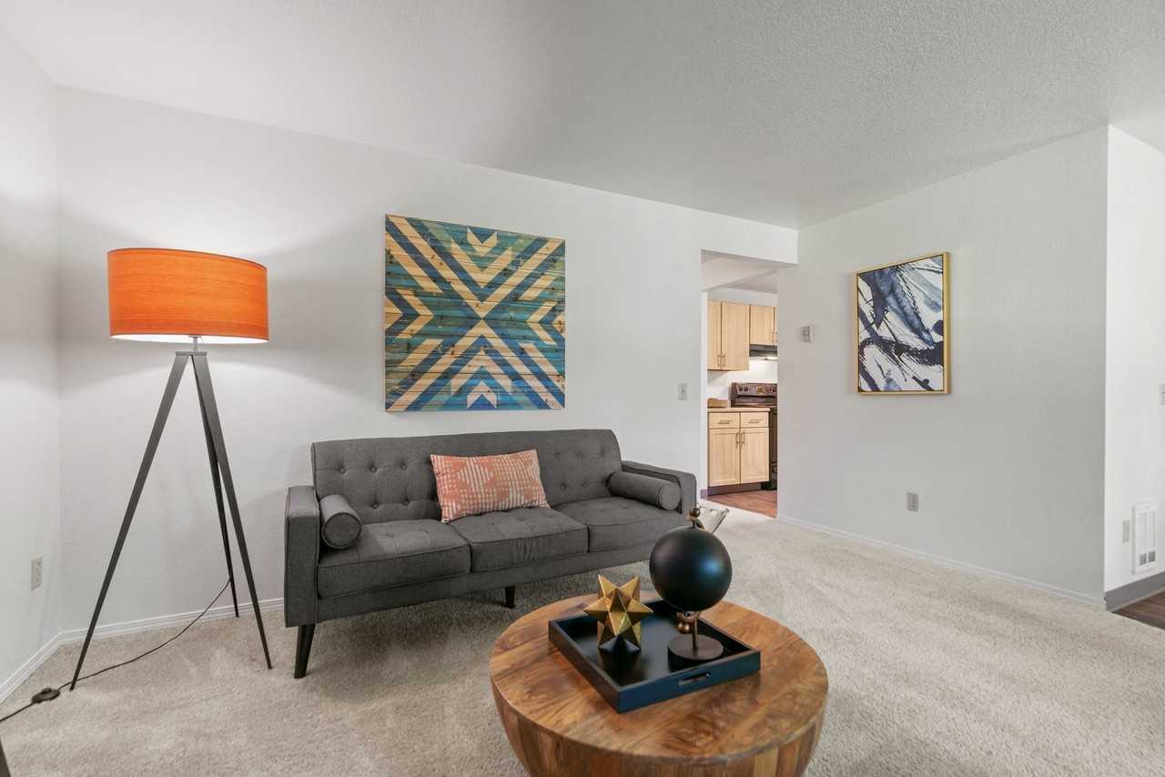 Creekside Apartments - Photo 4 of 35