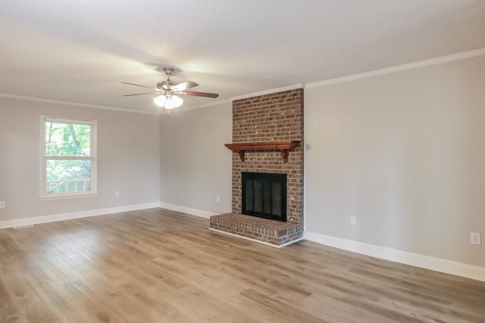 524 Robin Dr - Photo 6 of 18