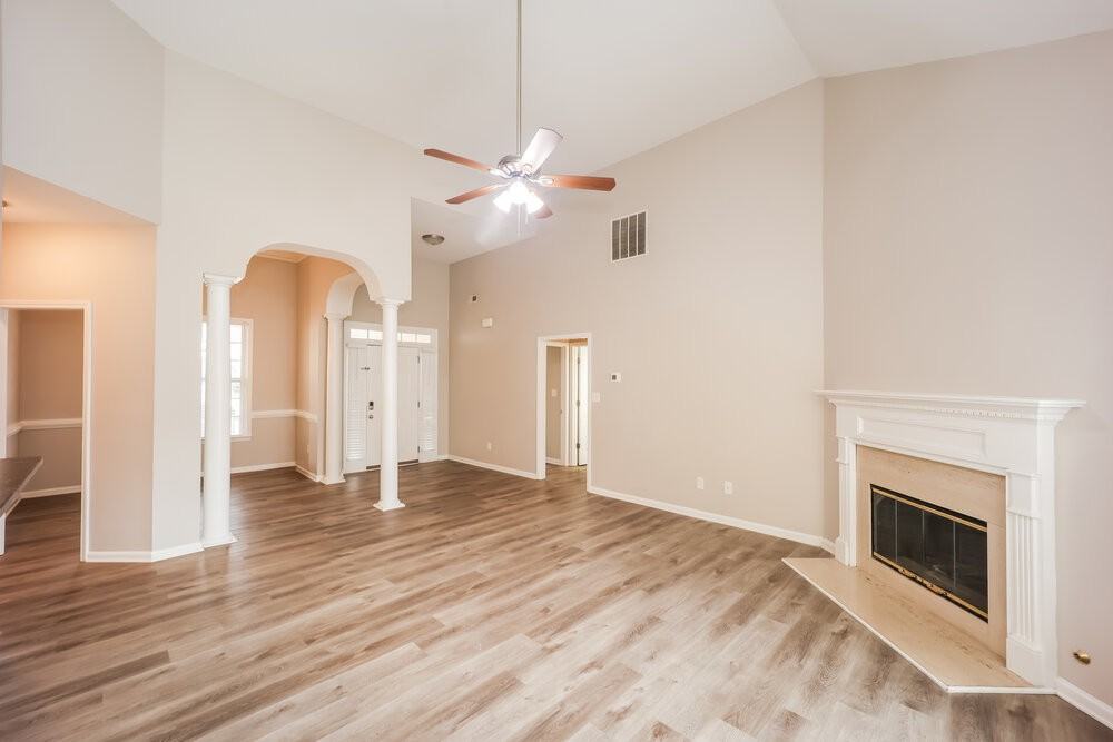 54 Cottage Ln - Photo 6 of 17