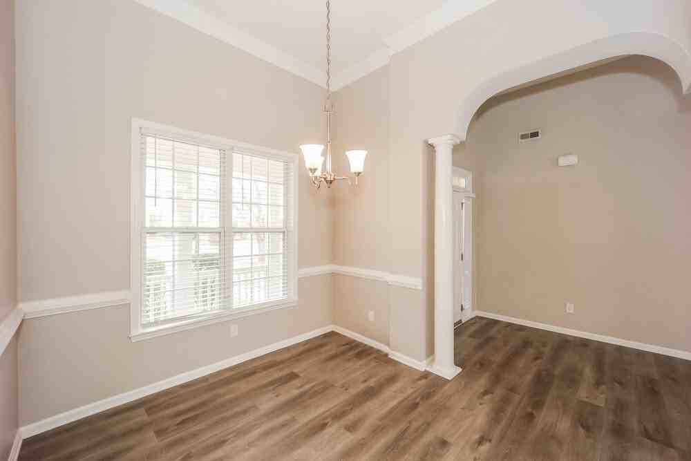 54 Cottage Ln - Photo 7 of 17