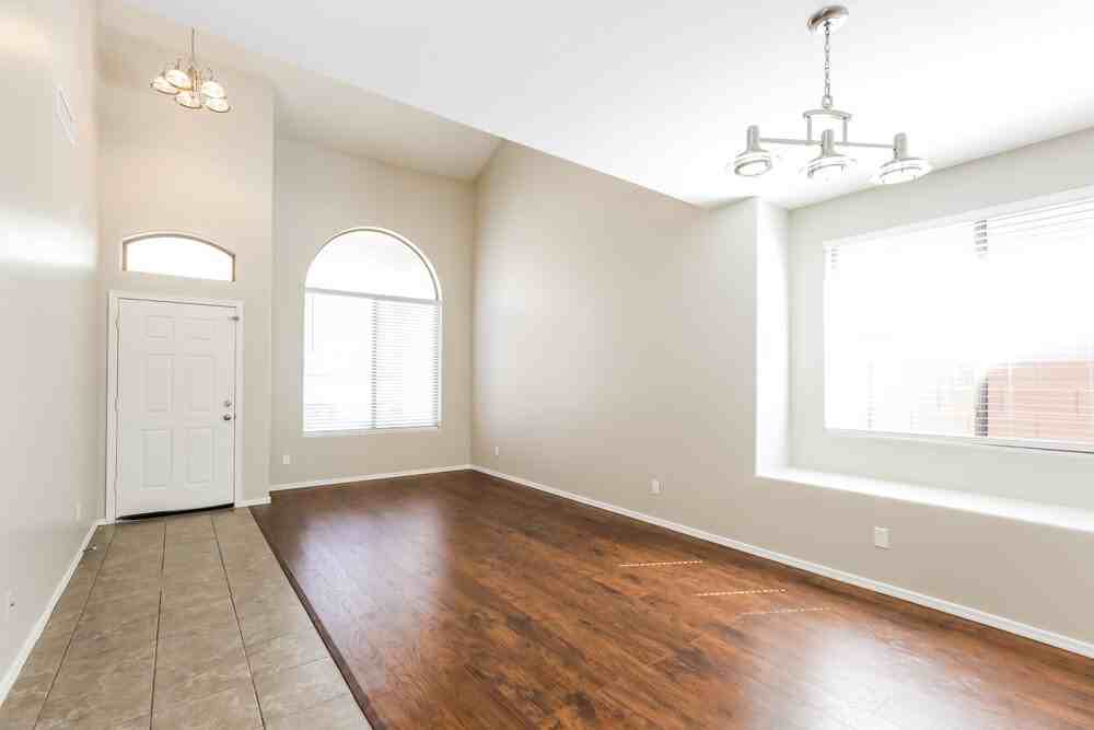 9913 E Emelita Ave - Photo 4 of 17