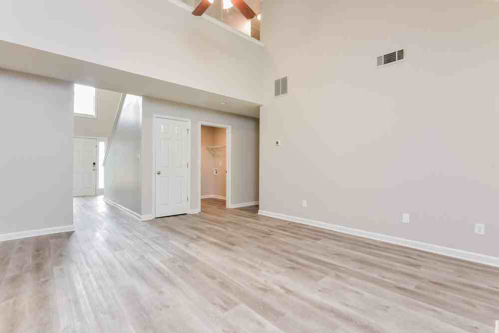 2925 Winding Grove Dr - Photo 6 of 17