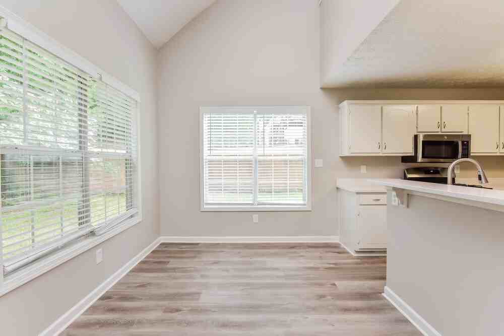 2925 Winding Grove Dr - Photo 7 of 17