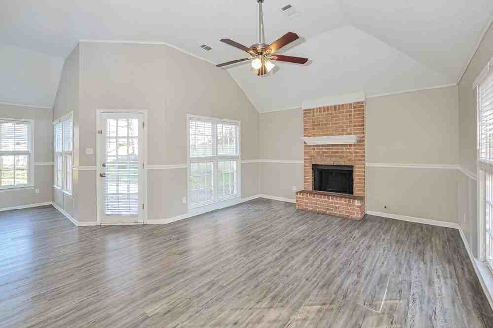 4520 S Germantown Rd - Photo 4 of 16