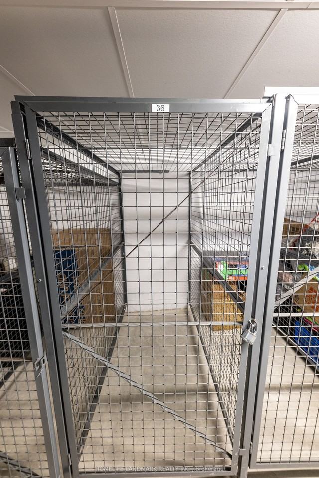 721 Lawrence Avenue West - Photo 6 of 13