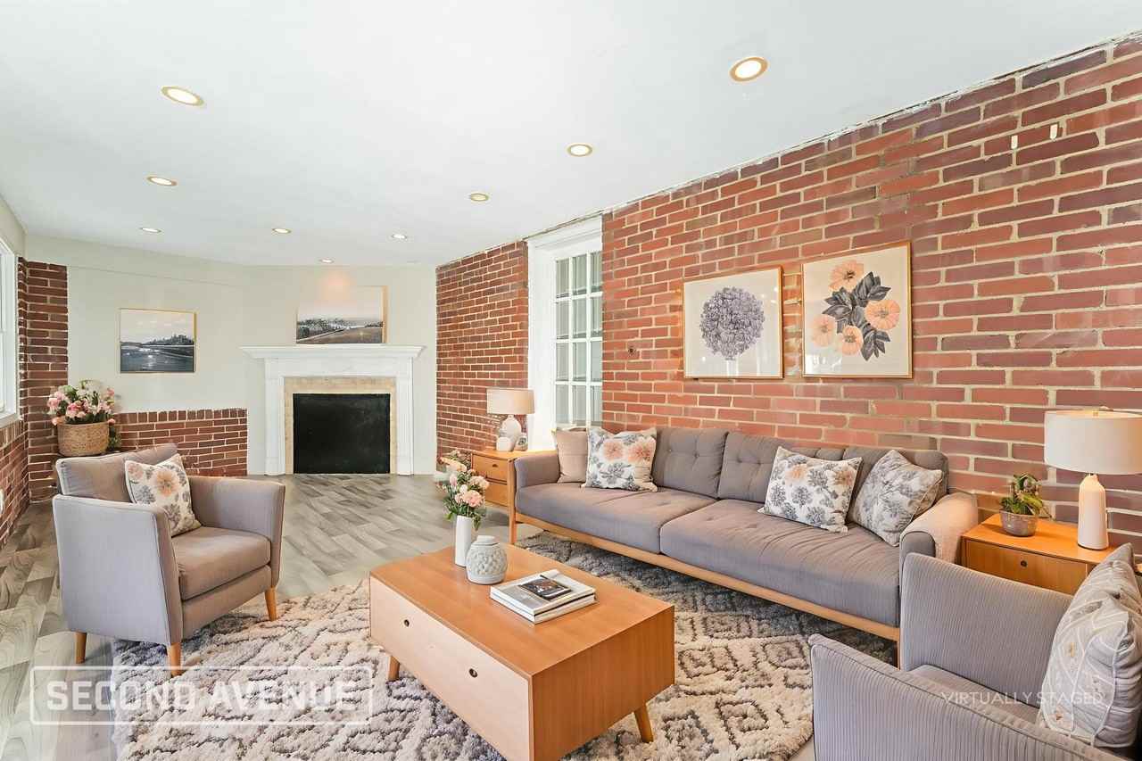 5716 Brinley Dr - Photo 2 of 27