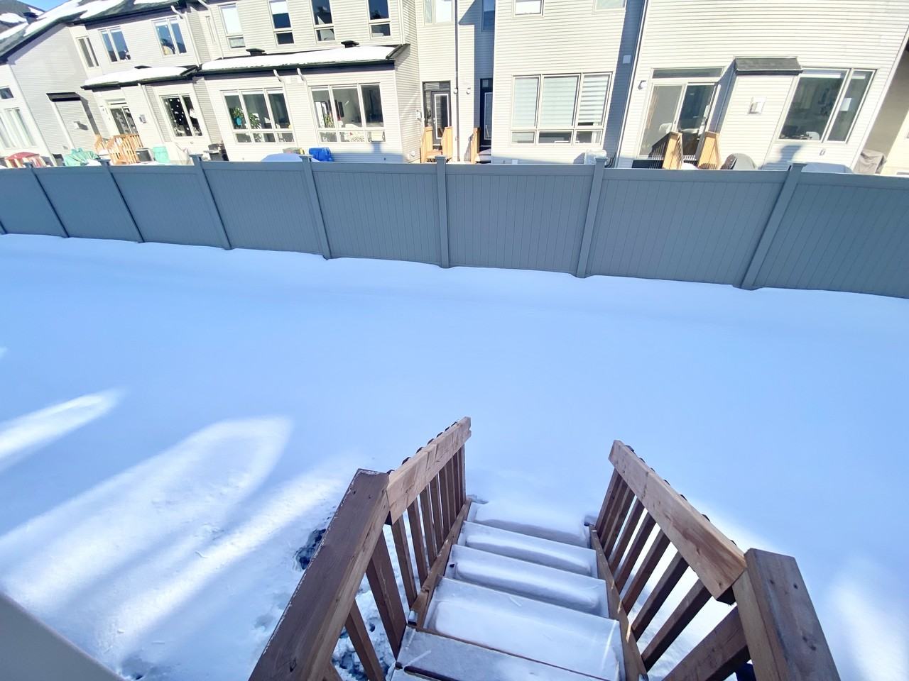 785 Cairn Cres - Photo 5 of 11