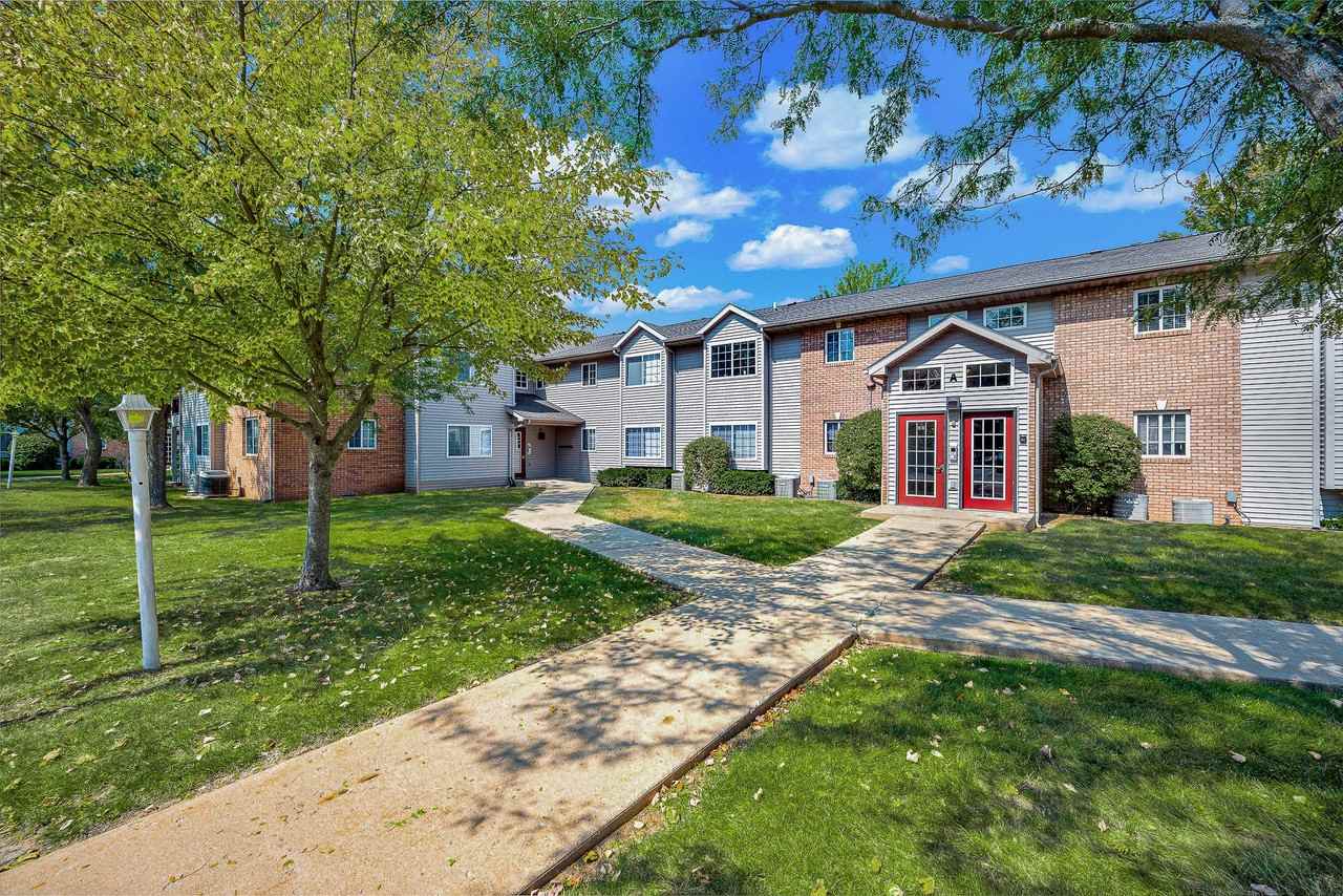 Knoxville Pointe - Photo 7 of 50