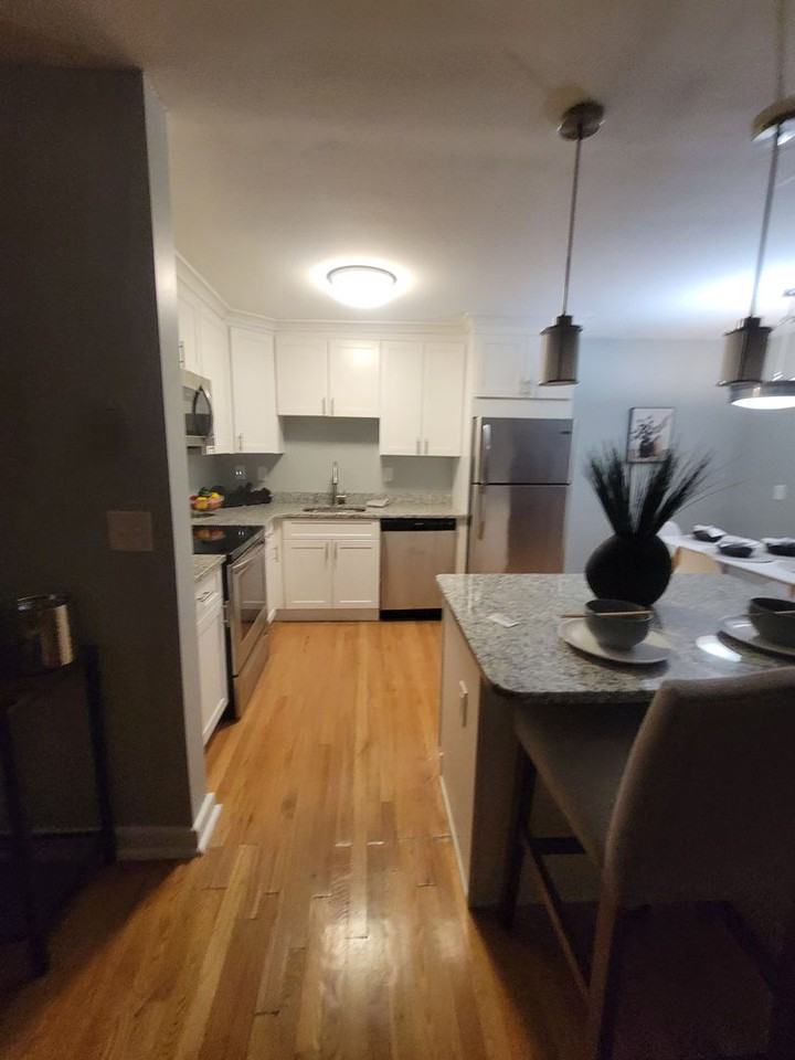 115 S Main St - Photo 2 of 28