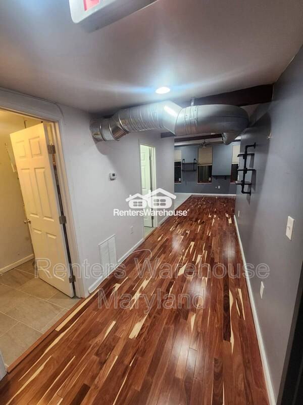 1421 W Baltimore St #C - Photo 2 of 10