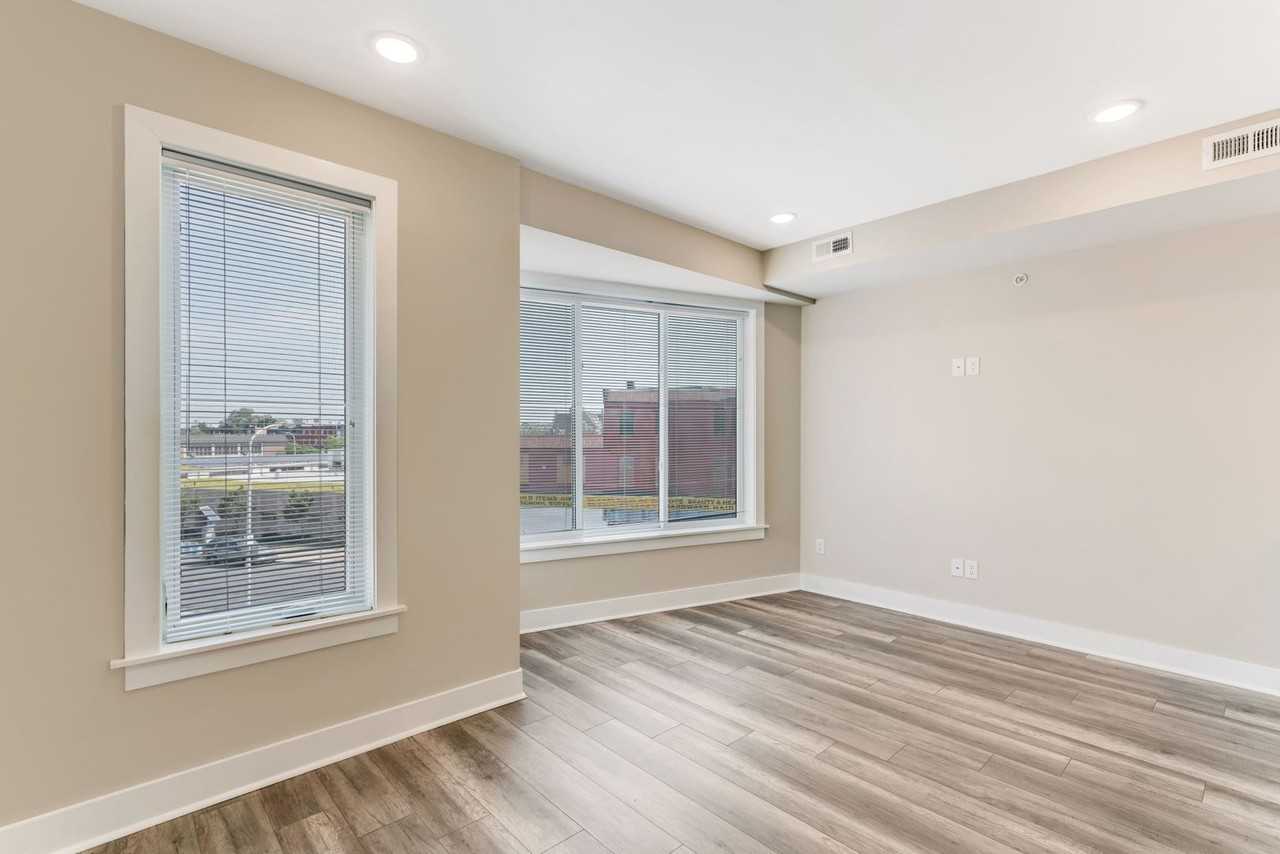 2206-2208 Ridge Ave - Photo 7 of 30