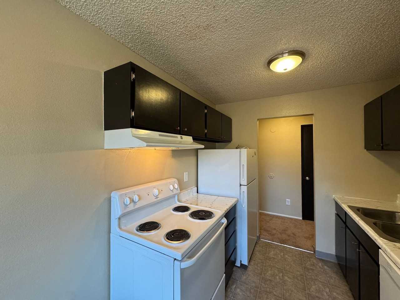 6102 6th Ave - Photo 7 of 26