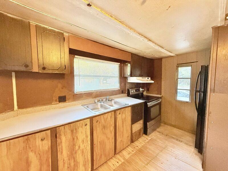 531 Amber St #GLE - Photo 3 of 8