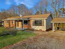 featured image of 1104 Dorothy St