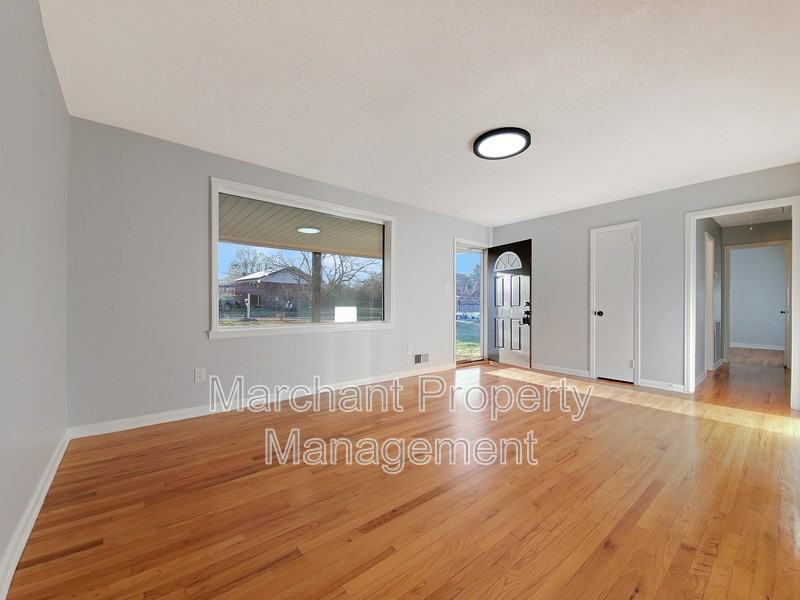 1104 Dorothy St - Photo 7 of 27