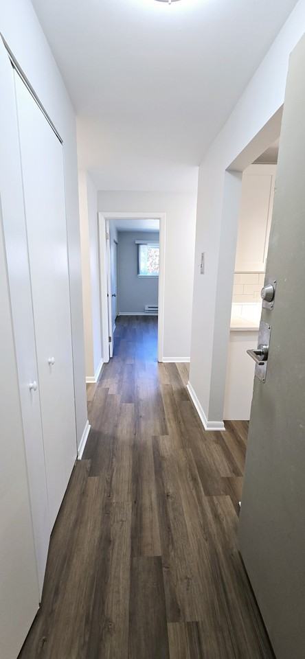 10 South Oak - Photo 6 of 40