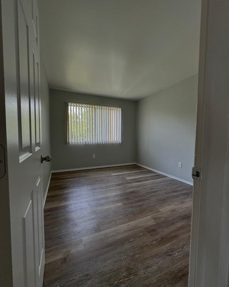 1771 East Woodward Heights Boulevard - Photo 5 of 14