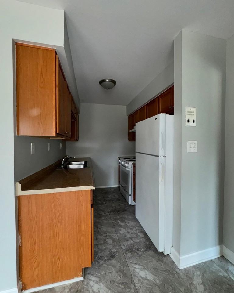 1771 East Woodward Heights Boulevard - Photo 6 of 14