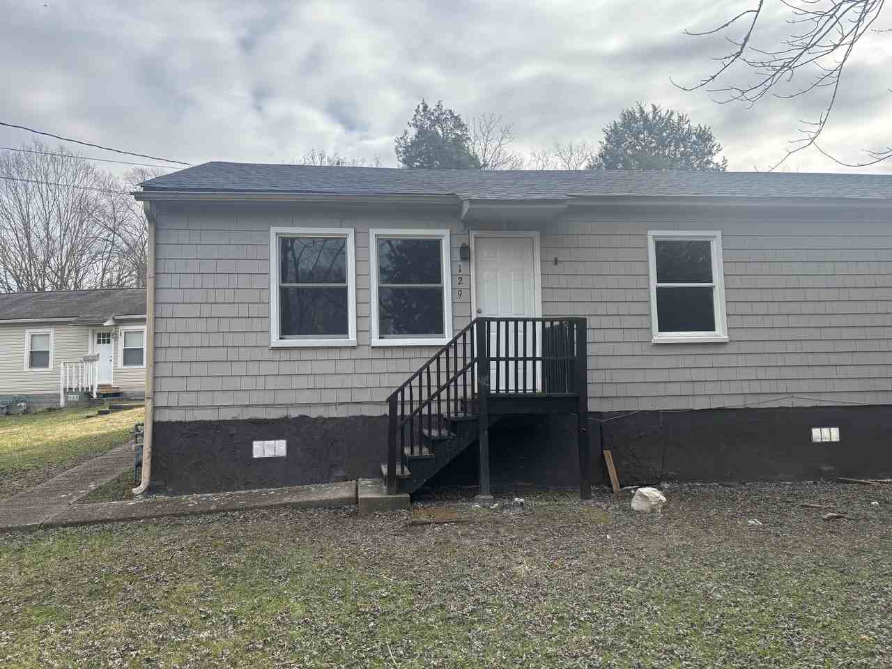 129 Lawton Road - Photo 3 of 3