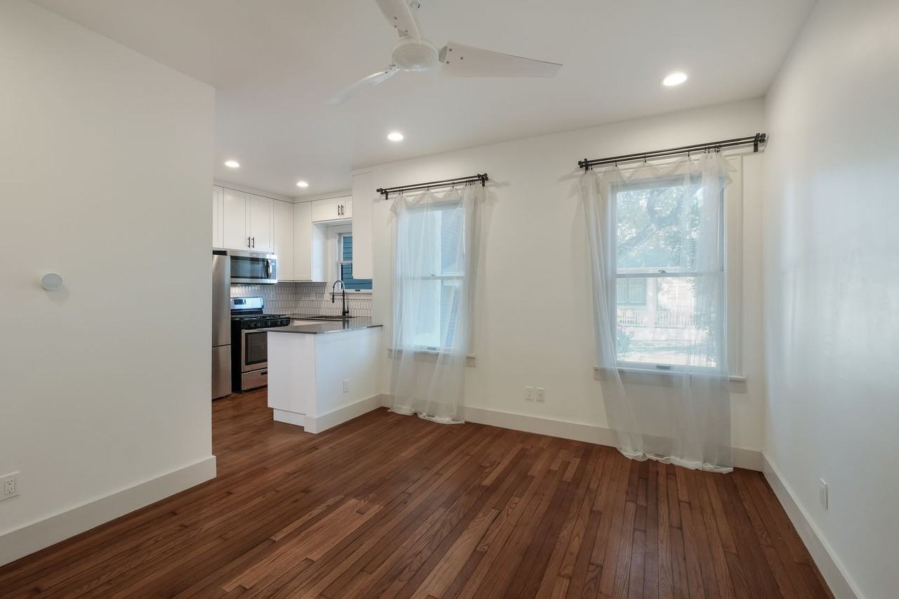 Historic Monte Vista Meets Modern Convenience - Photo 4 of 24