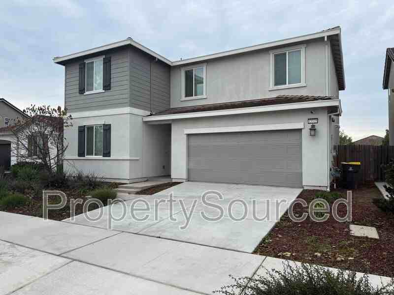 15535 Ortega St - Photo 2 of 47