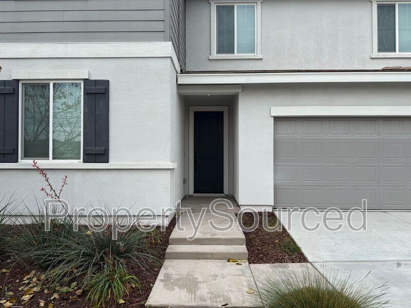 15535 Ortega St - Photo 3 of 47