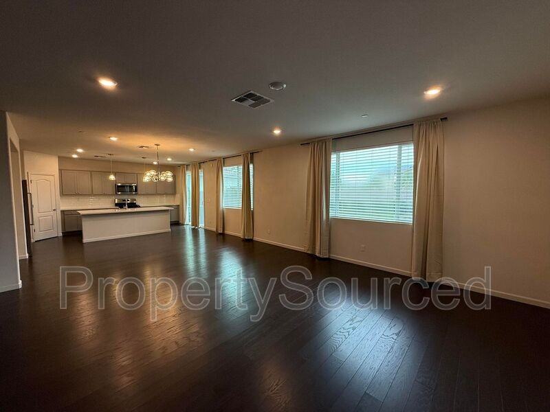 15535 Ortega St - Photo 5 of 47