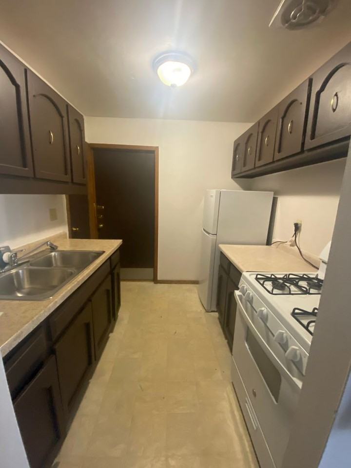 Parkview Place - Photo 3 of 23