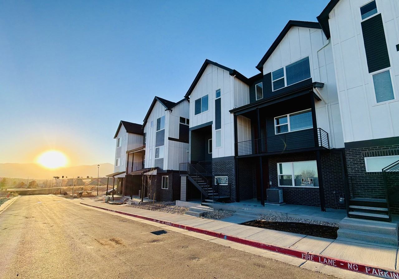 7180 Clove Hitch Hts - Photo 2 of 23