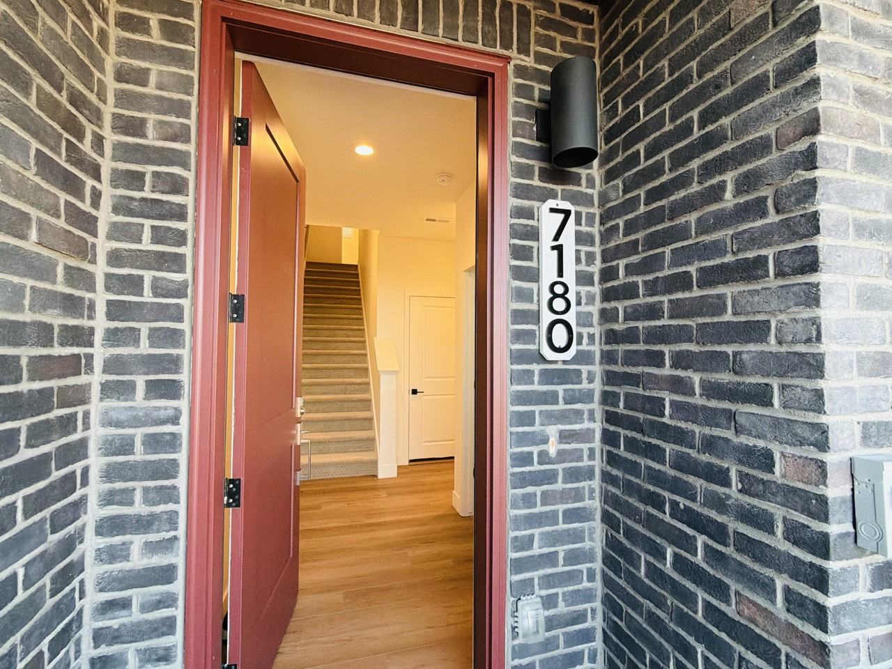 7180 Clove Hitch Hts - Photo 3 of 23