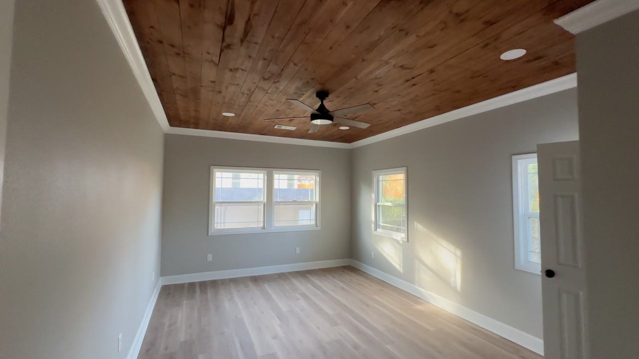 404 Charteroak St - Photo 4 of 5